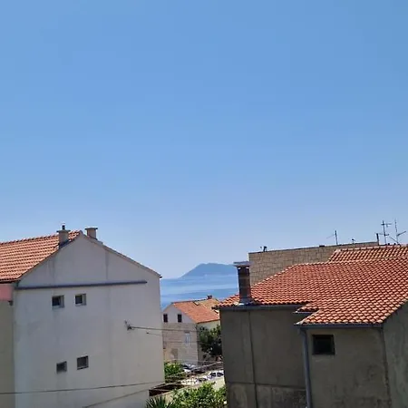 Lovely 1-bed In Island Of Vis Komiža
